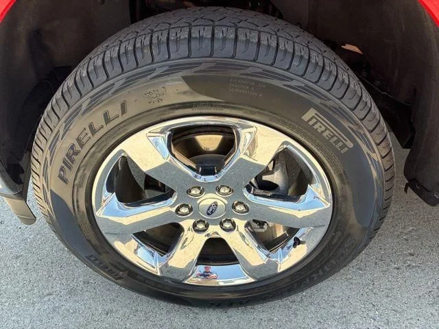 Used 2023 Red Ford XLT image 18