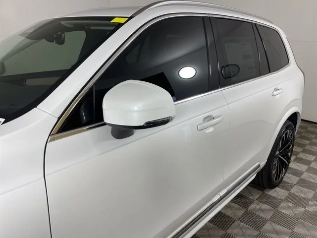 2025 Volvo XC90 Plus - Photo 11