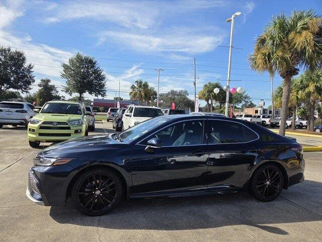 Used 2021 Galactic Aqua Mica Toyota XSE image 2