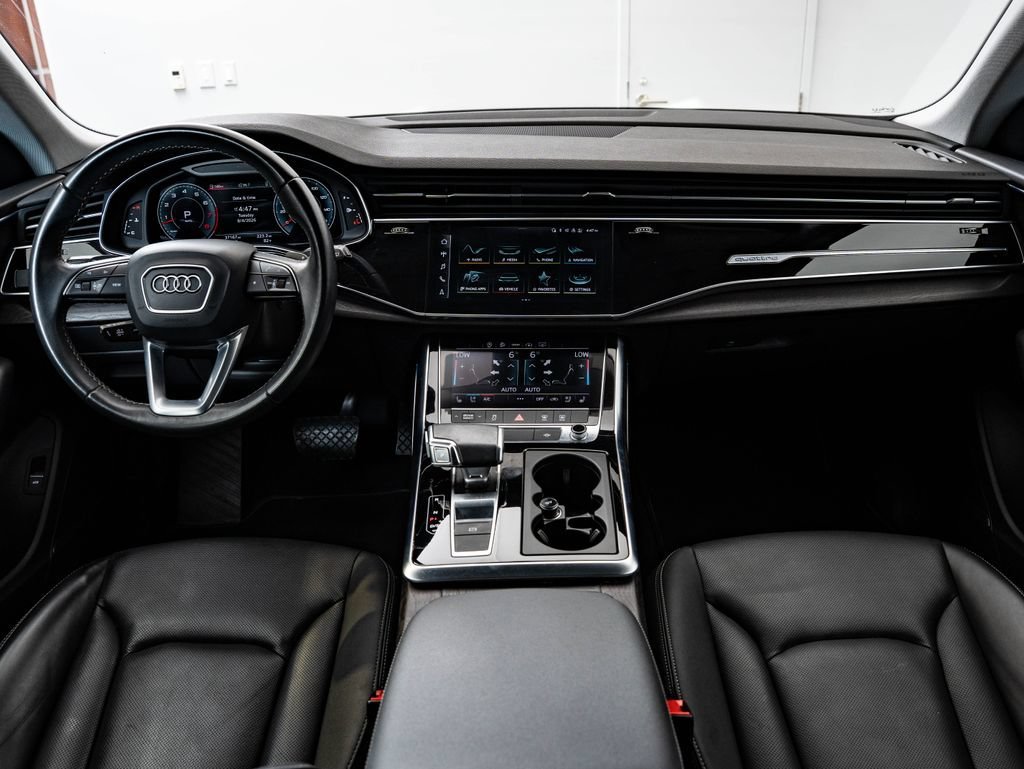 Used 2022 Mythos Black Metallic Audi 55 Premium Plus image 33