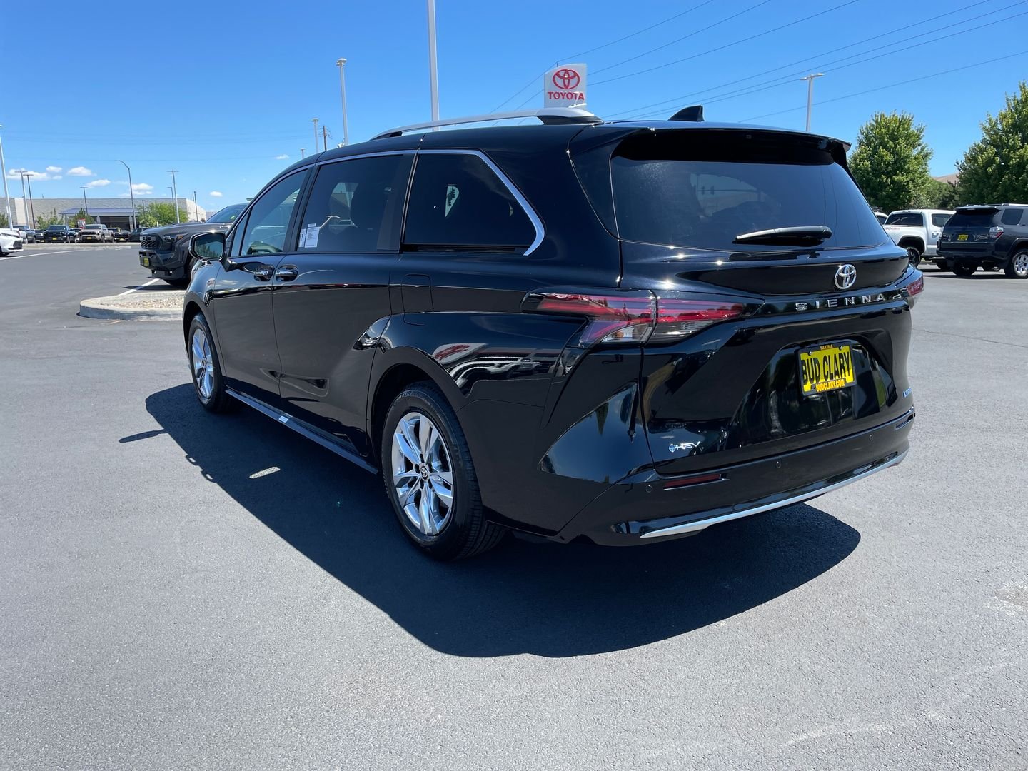 New 2026 Midnight Black Metallic Toyota Limited image 5