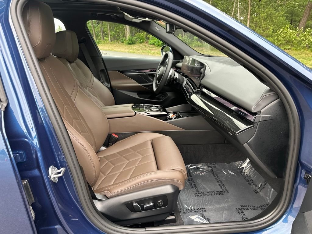 Certified Used 2024 Phytonic Blue Metallic BMW 540i xDrive image 21