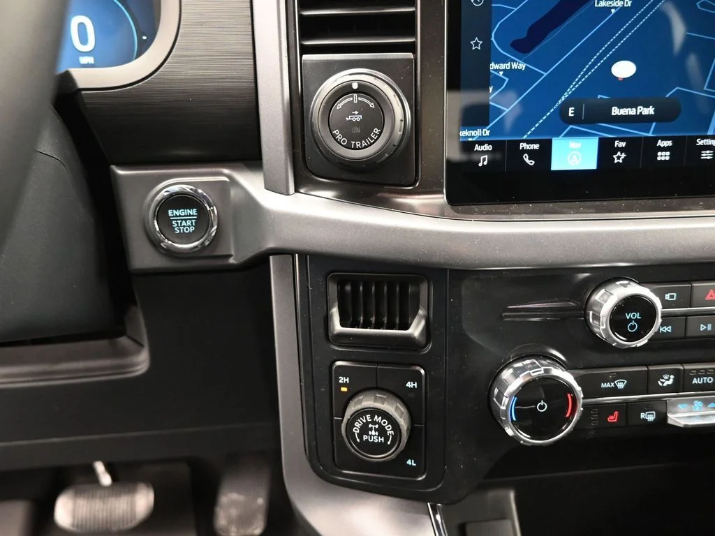 New 2026 Avalanche Ford XLT image 18