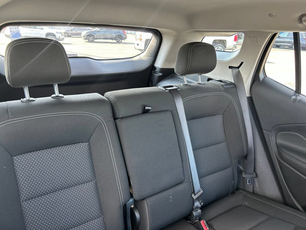 Used 2023 STERLING METALLIC GMC SLE image 17