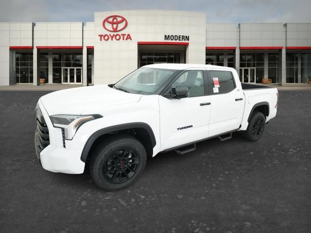 2026 Toyota Tundra 4WD SR5