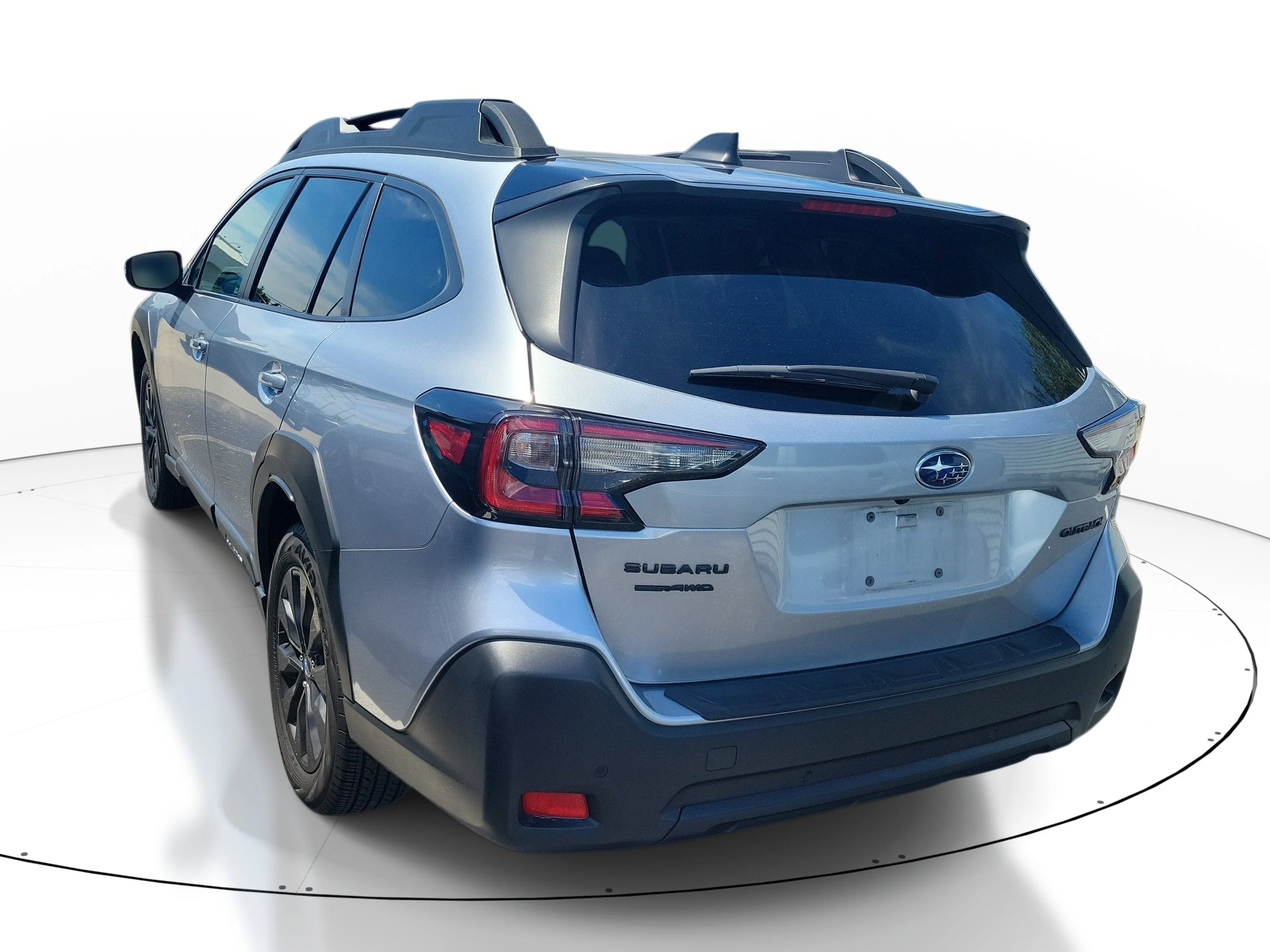 Used 2024 Ice Silver Metallic Subaru Onyx Edition image 7