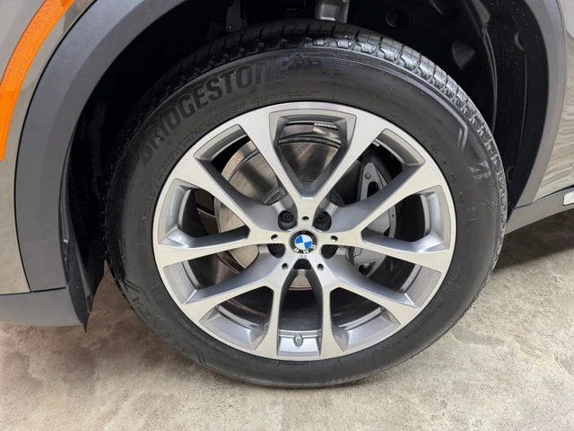 Used 2026 Green BMW xDrive40i image 27