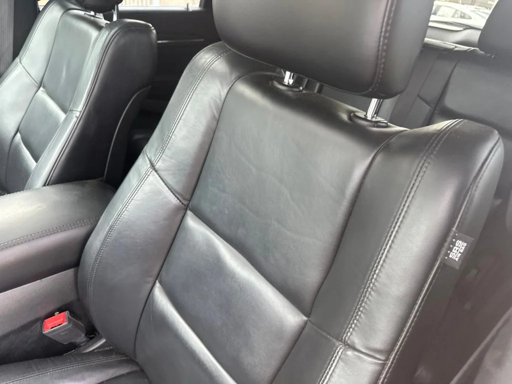 Used 2021 Silver Jeep Limited image 3
