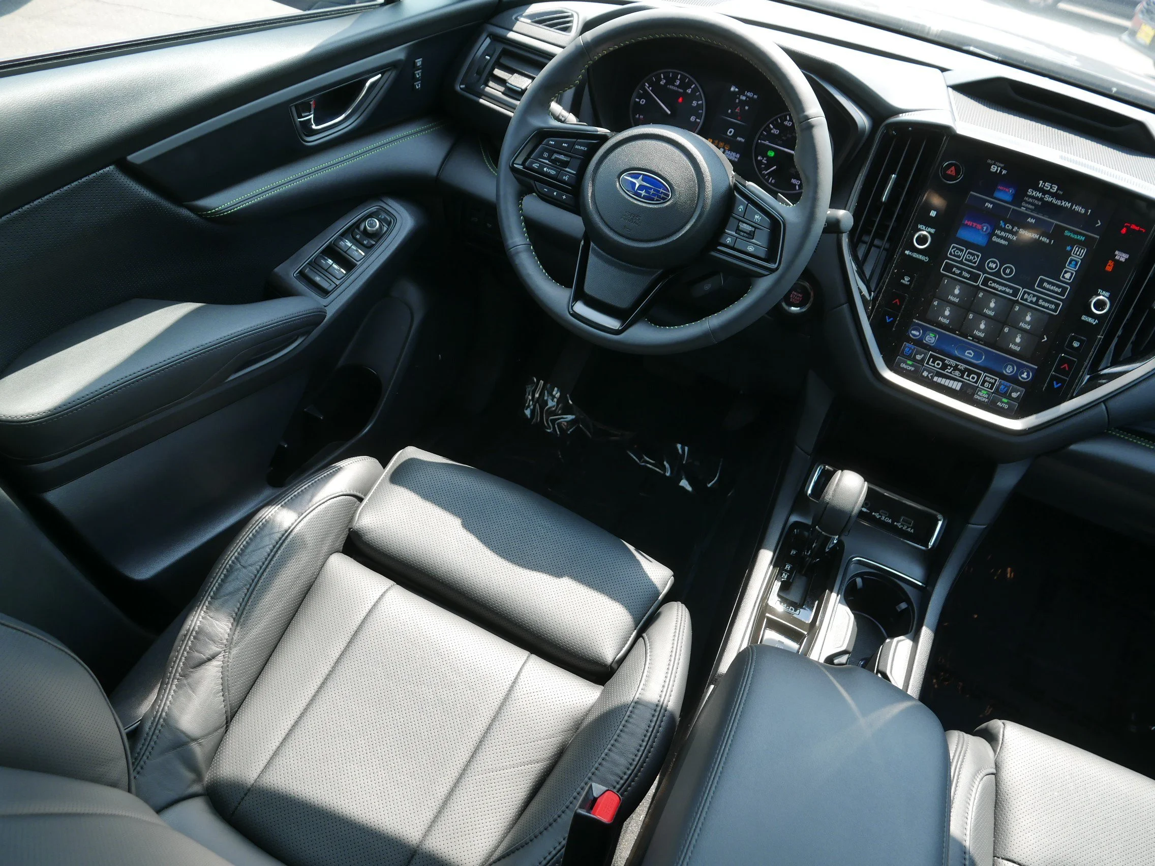 Used 2025 Magnetite Gray Metallic Subaru Onyx Edition Touring image 9