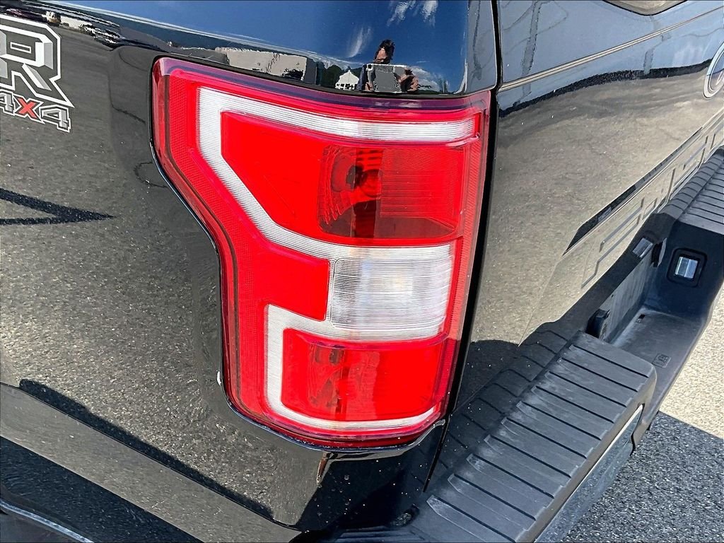 Used 2020 Black Ford XL image 32