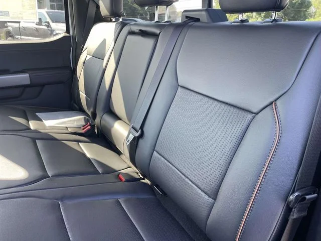 New 2026 Oxford White Ford Lariat image 10