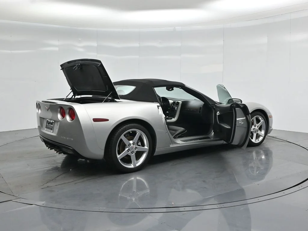Used 2005 Silver Chevrolet Base image 5