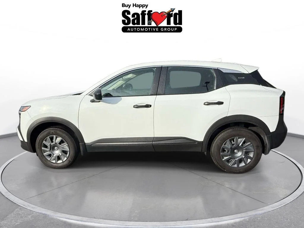 Used 2025 White Nissan S image 4