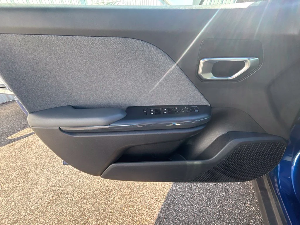 Used 2025 Blue Kia EX image 11