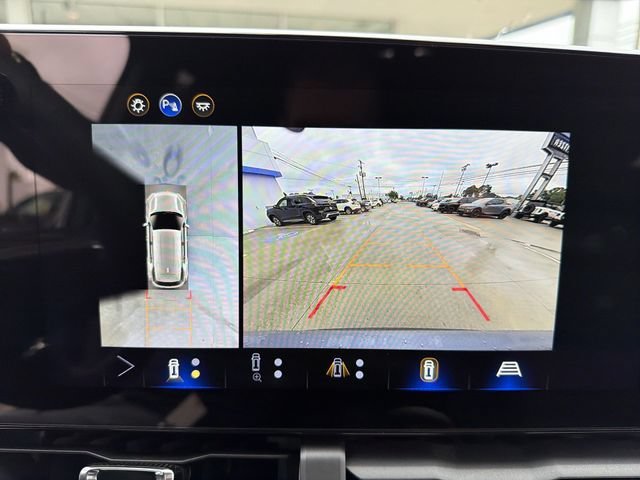 2026 Chevrolet Equinox LT - Photo 18