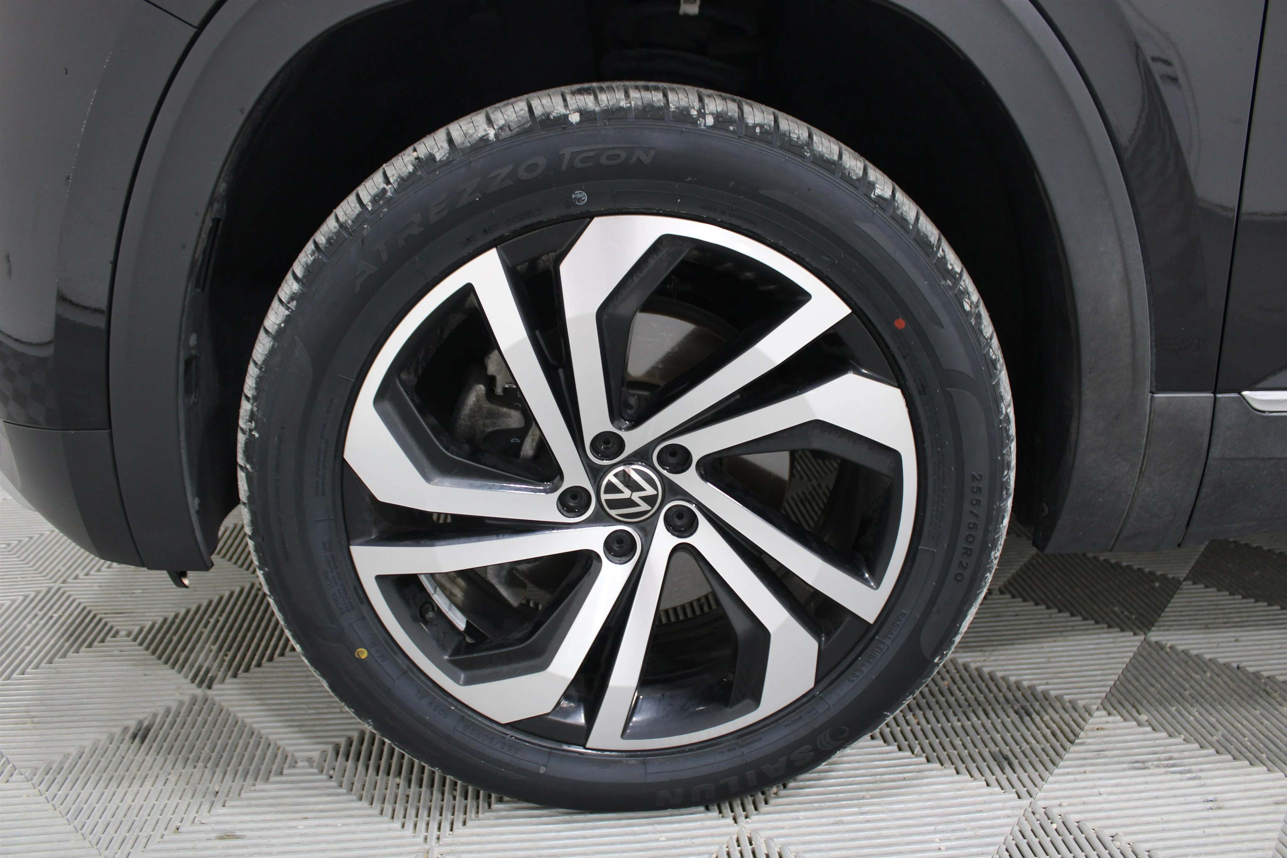 2023 Volkswagen Atlas SEL - Photo 36