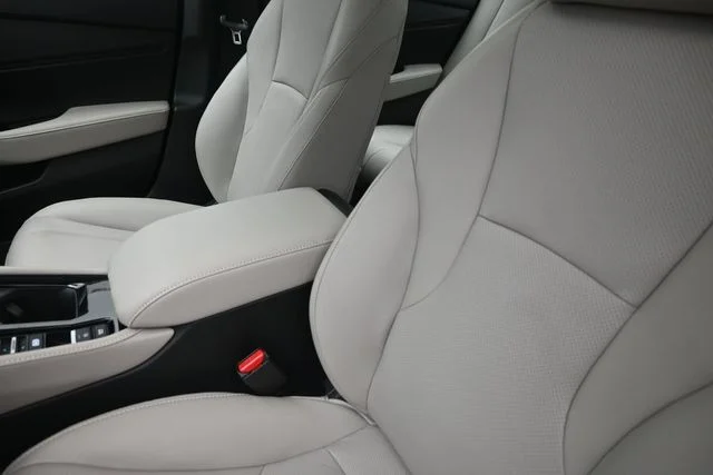 New 2026 Platinum White Pearl Honda Touring Hybrid image 21