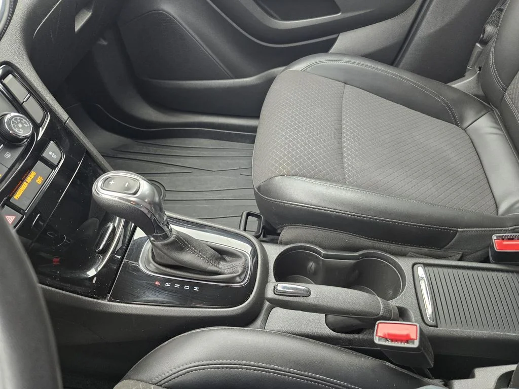 Certified Used 2020 Includes (MDP) Anthracite lower exterior accent color, Paint code W598F. Buick Preferred image 15