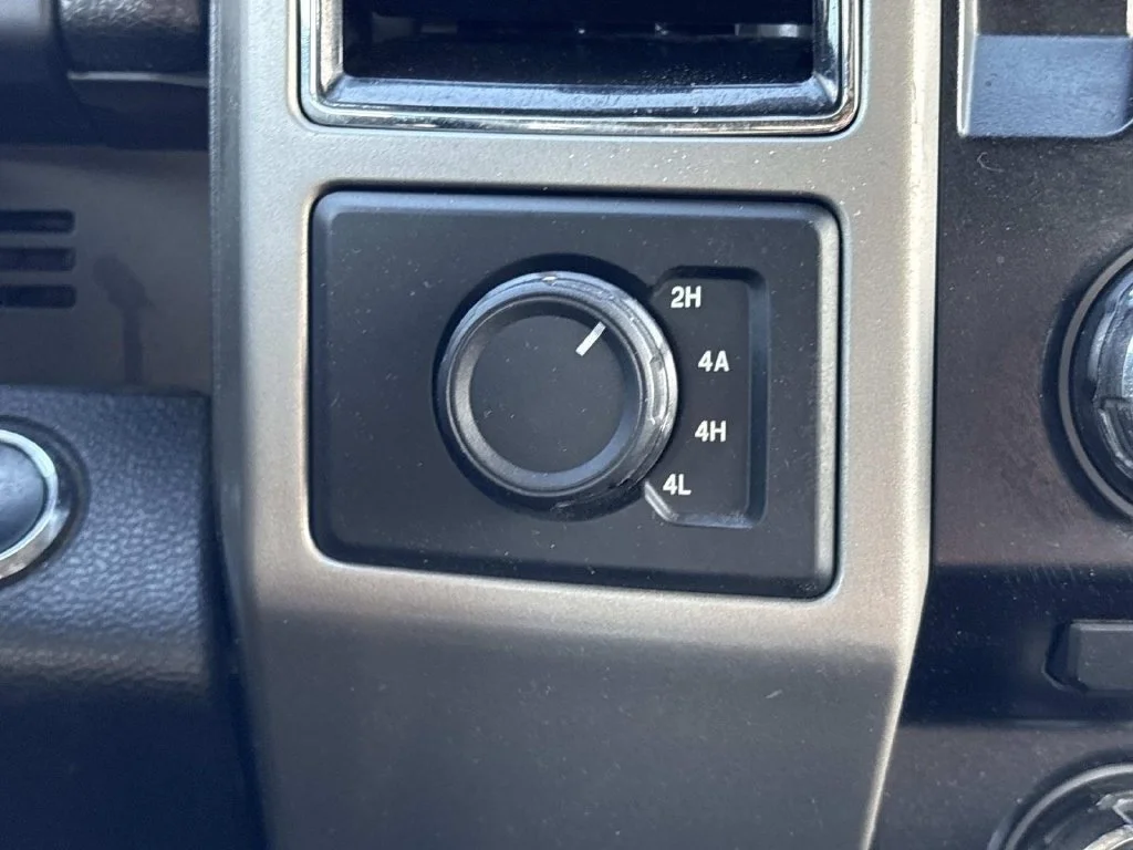 Used 2017 Shadow Black Ford XL image 21