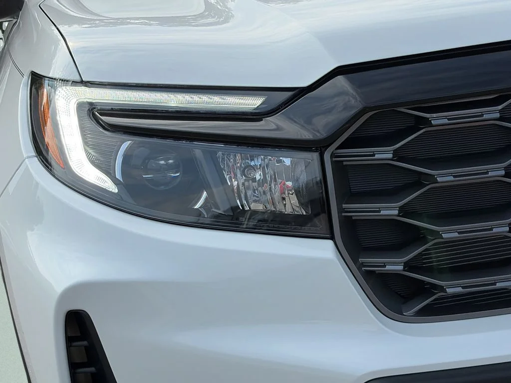 New 2026 Platinum White Pearl Honda TrailSport image 29