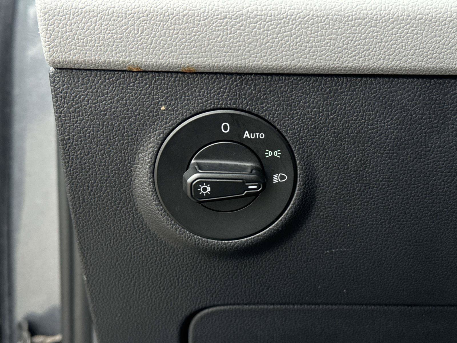 2024 Volkswagen Taos SE - Photo 20
