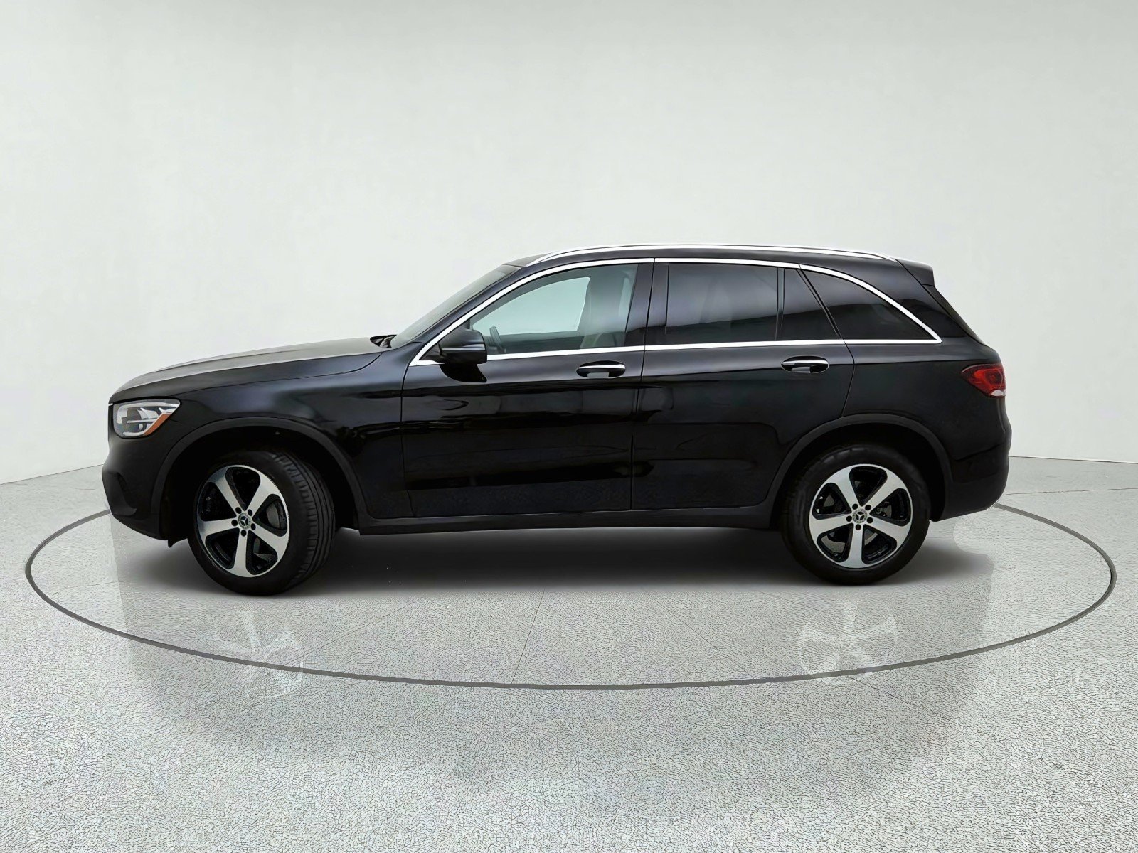 Used 2020 Black Mercedes-Benz GLC 300 image 14