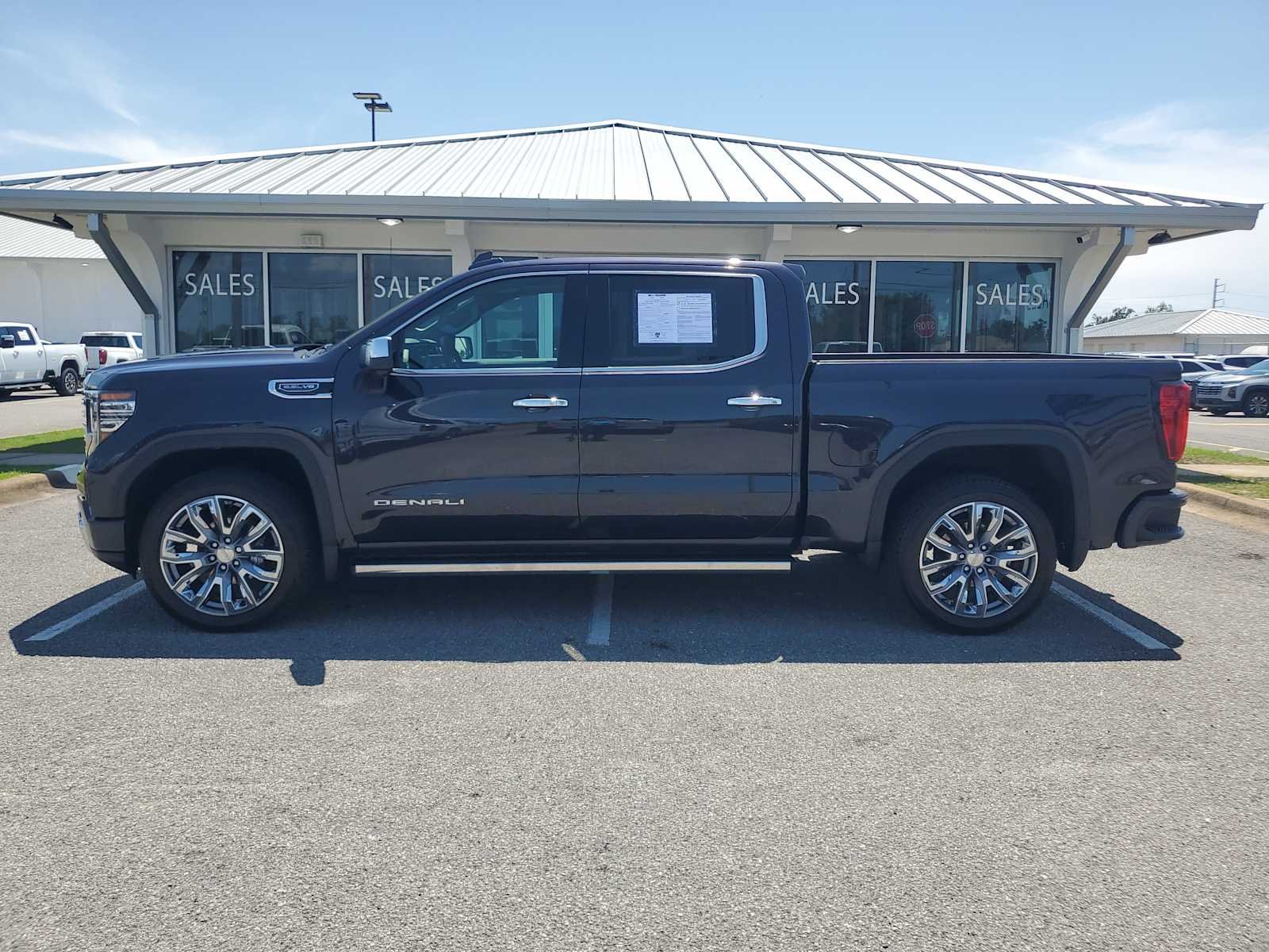 Used 2025 Titanium Rush Metallic GMC Denali image 2