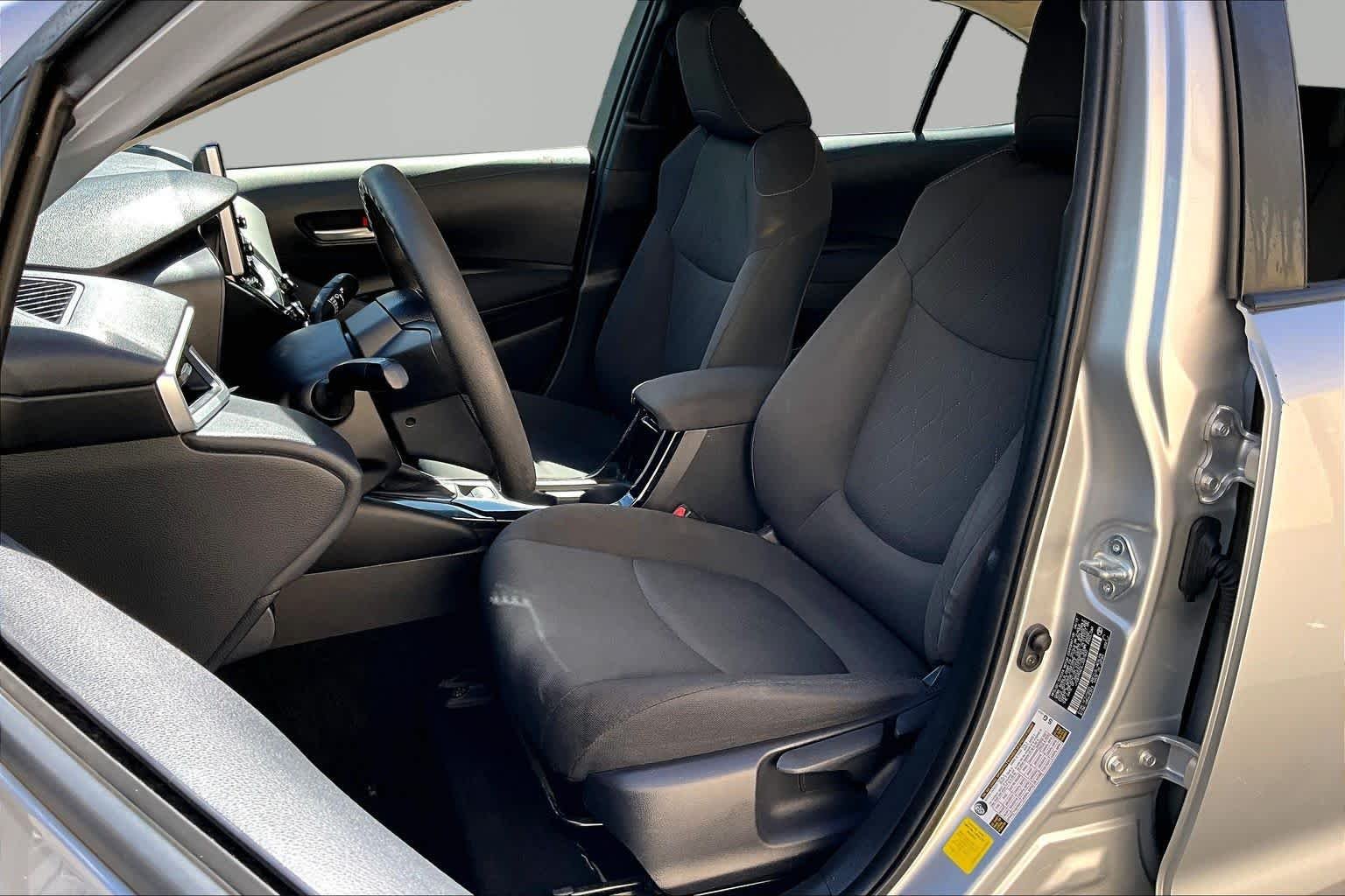 Used 2020 Classic Silver Metallic Toyota LE image 8