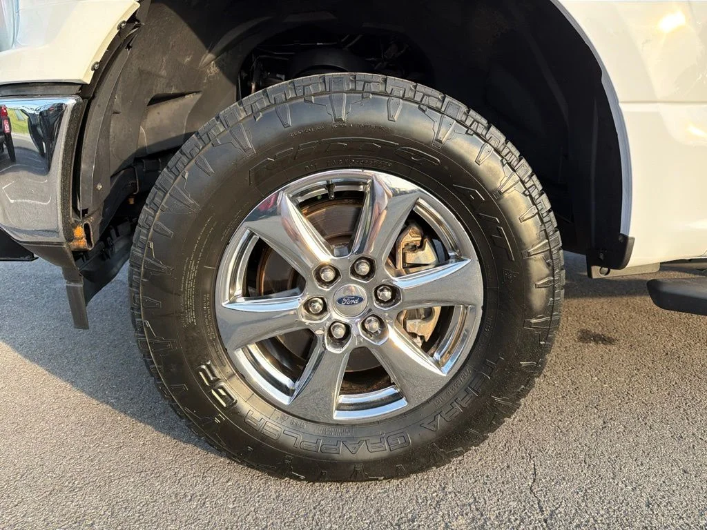 Used 2018 White Ford XLT image 11