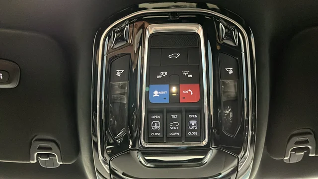 New 2026 High Gloss Black Exterior Paint Jeep Summit Reserve image 37