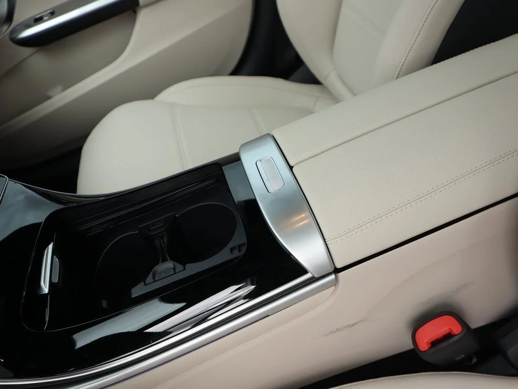 2026 Mercedes-Benz C-Class Sedan C 300 - Photo 31