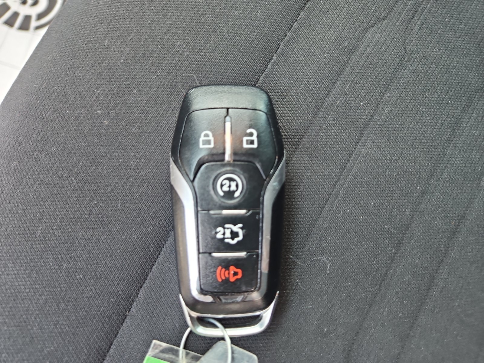 Used 2016 Oxford White Ford EcoBoost image 18