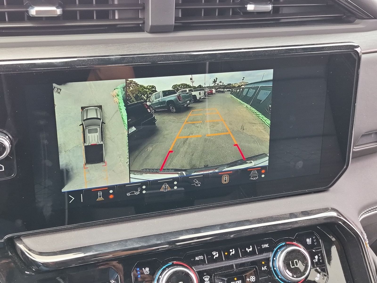 2026 GMC Sierra 1500 AT4X - Photo 14