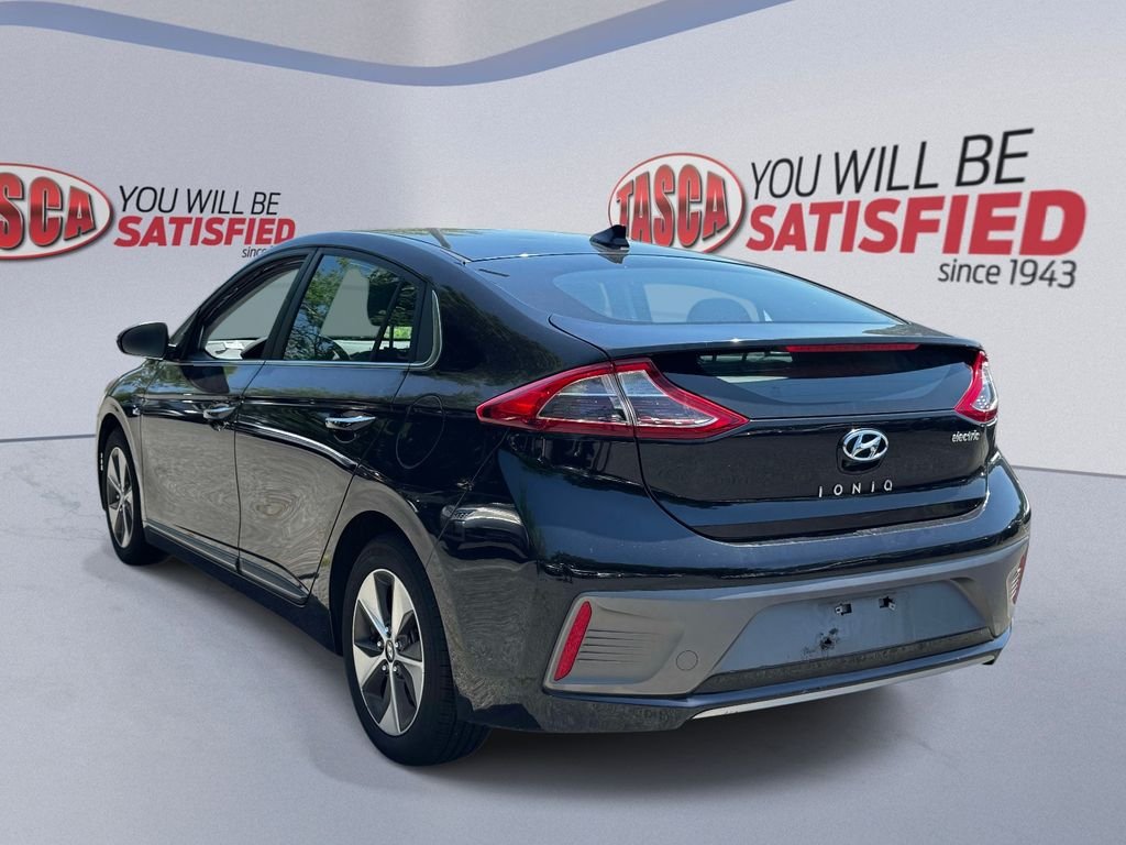Used 2019 Black Hyundai Limited image 4
