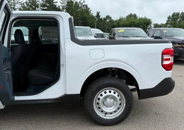 New 2026 Oxford White Ford XL image 25