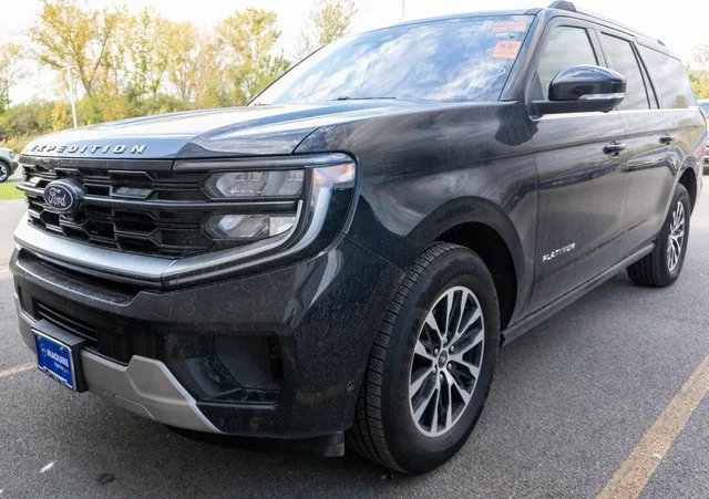 Used 2025 Black Ford Platinum image 1