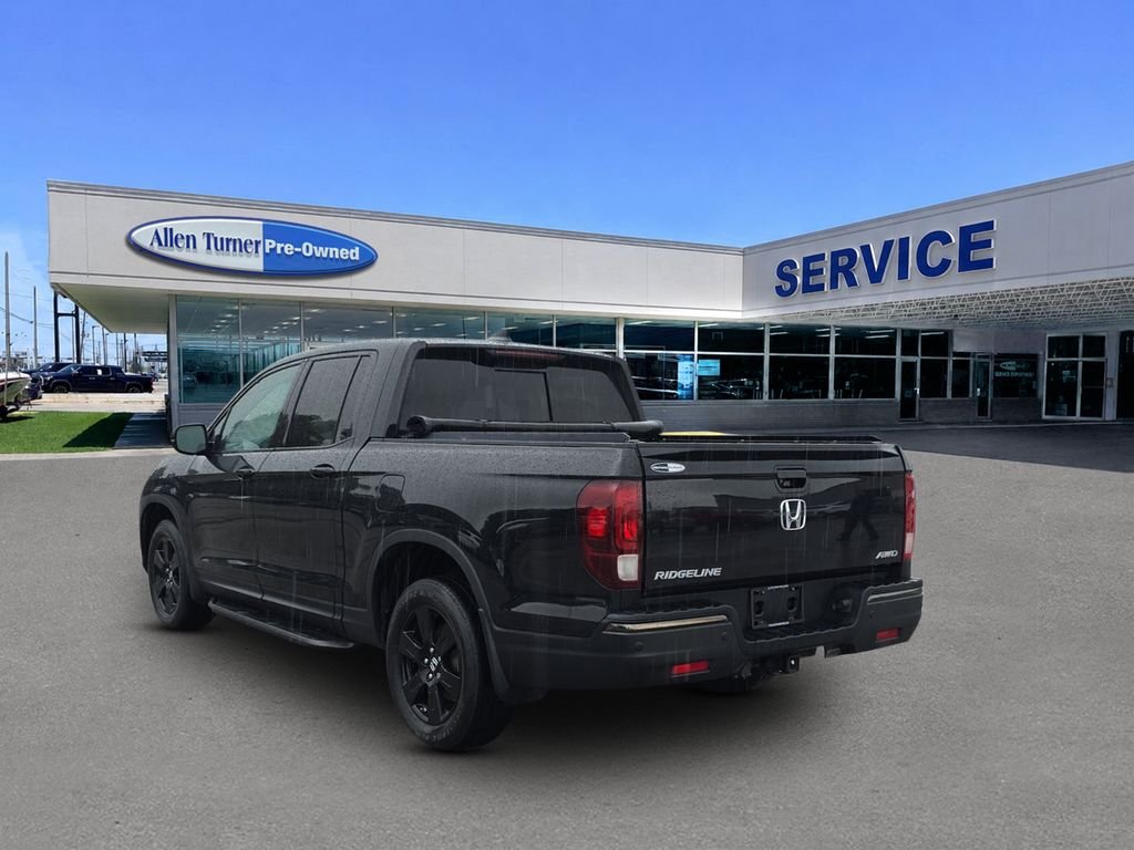 Used 2017 Crystal Black Pearl Honda Black Edition image 6