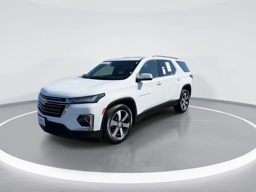 Used 2023 White Chevrolet LT Leather image 4