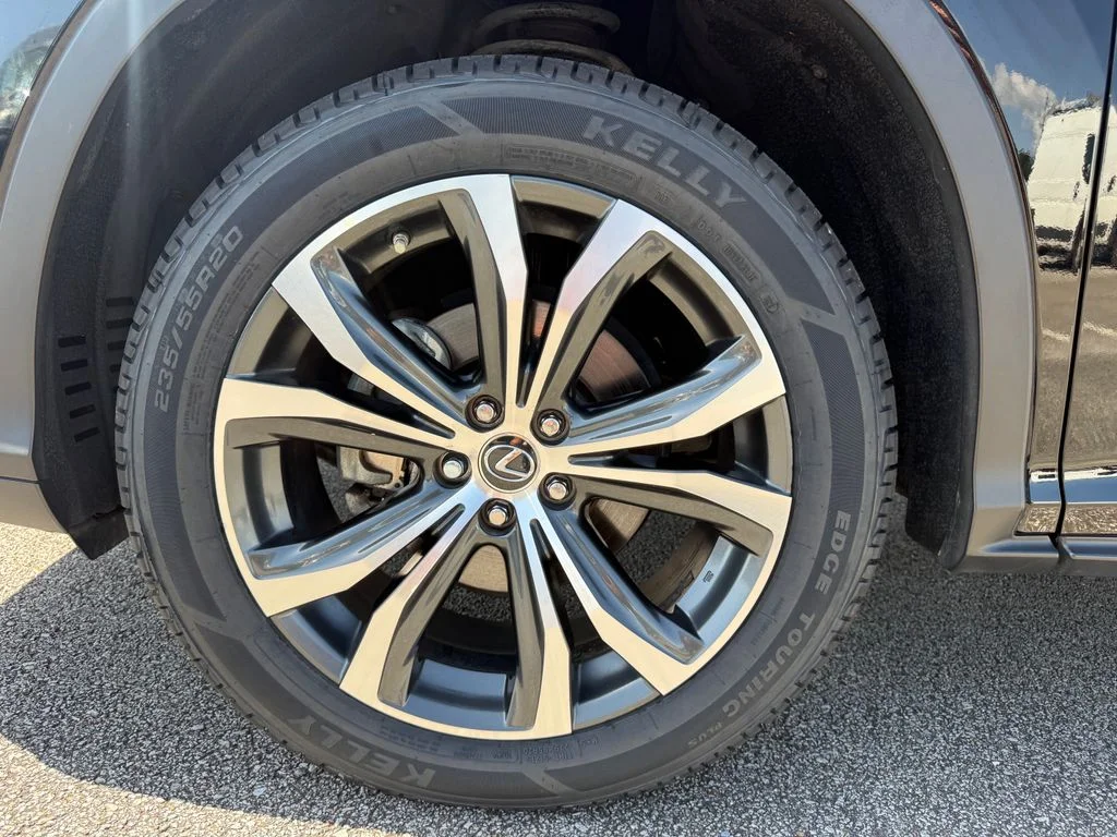 Used 2021 Black Lexus 350 image 25