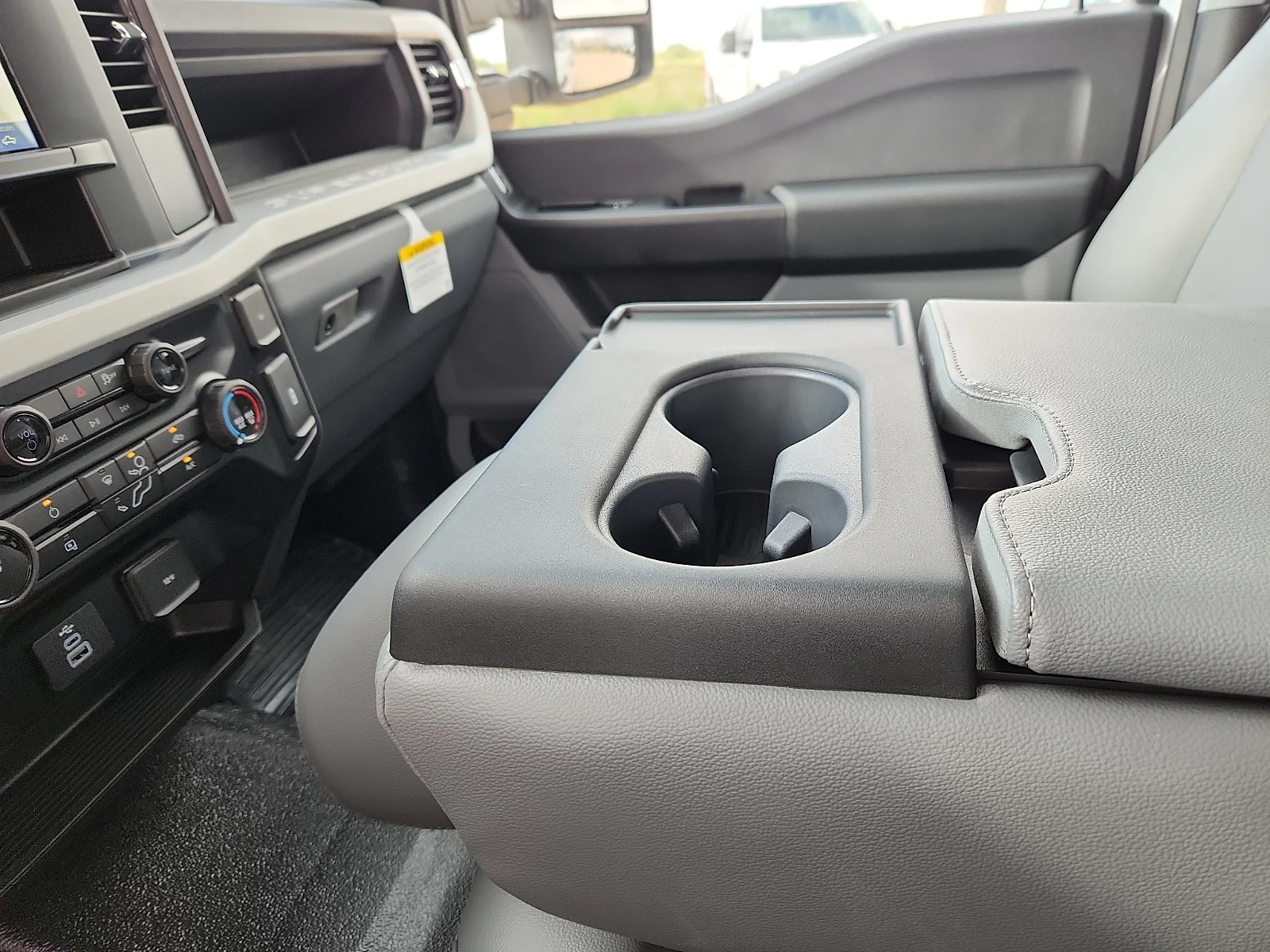 New 2026 Oxford White Ford F-250® XL image 25