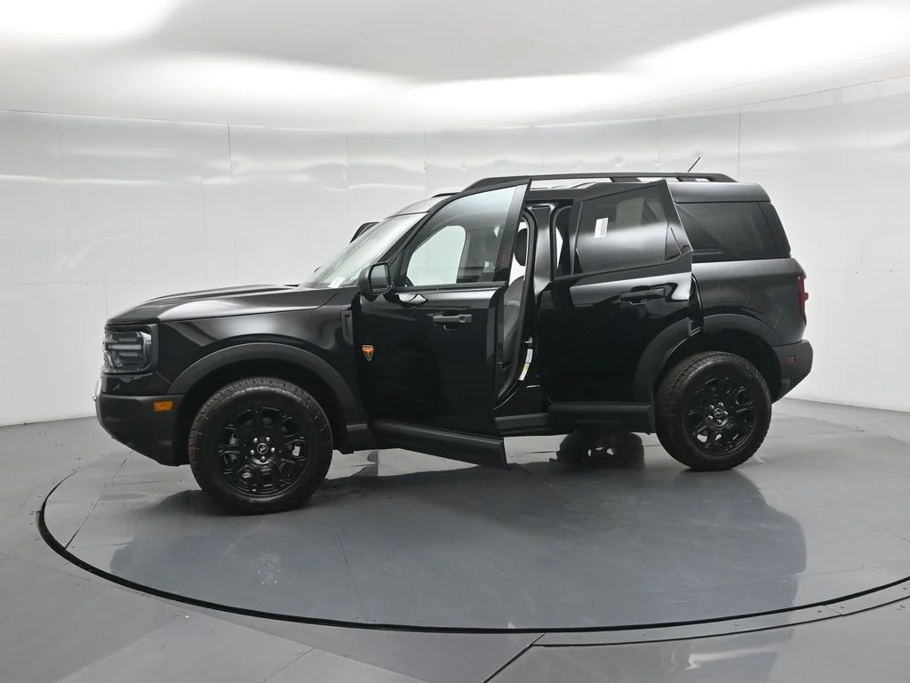 New 2026 Shadow Black Ford Badlands image 31
