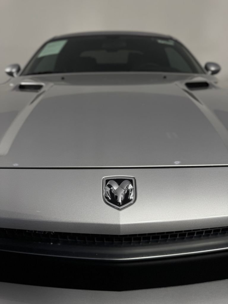 Used 2010 Bright Silver Metallic CC/Mineral Gray Met CC Dodge SE image 28