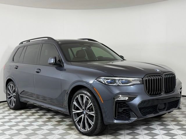 2021 BMW X7 M50i