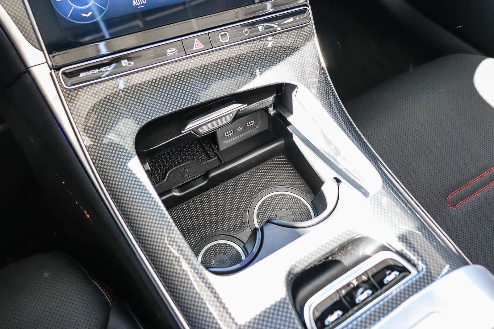 New 2027 MANUFAKTUR exclusive graphite grey magno Mercedes-Benz AMG® CLE 53 image 32