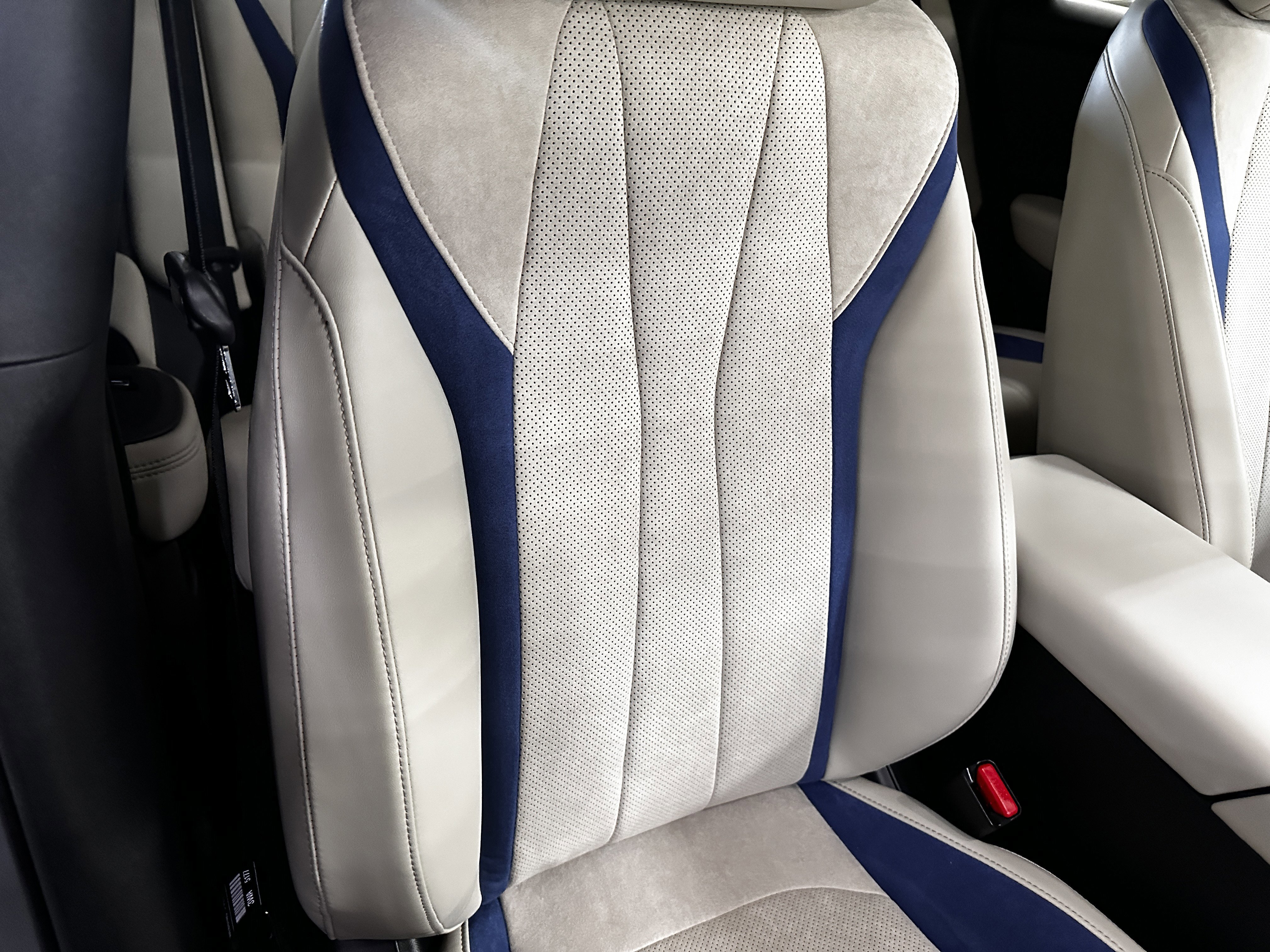 Certified Used 2025 Urban Gray Pearl Acura FWD A-SPEC image 50