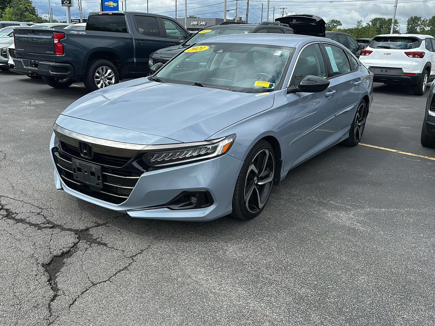 Used 2021 Sonic Gray Pearl Honda Sport SE image 5