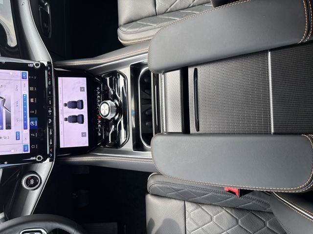 New 2026 Black Jeep Summit Reserve image 33
