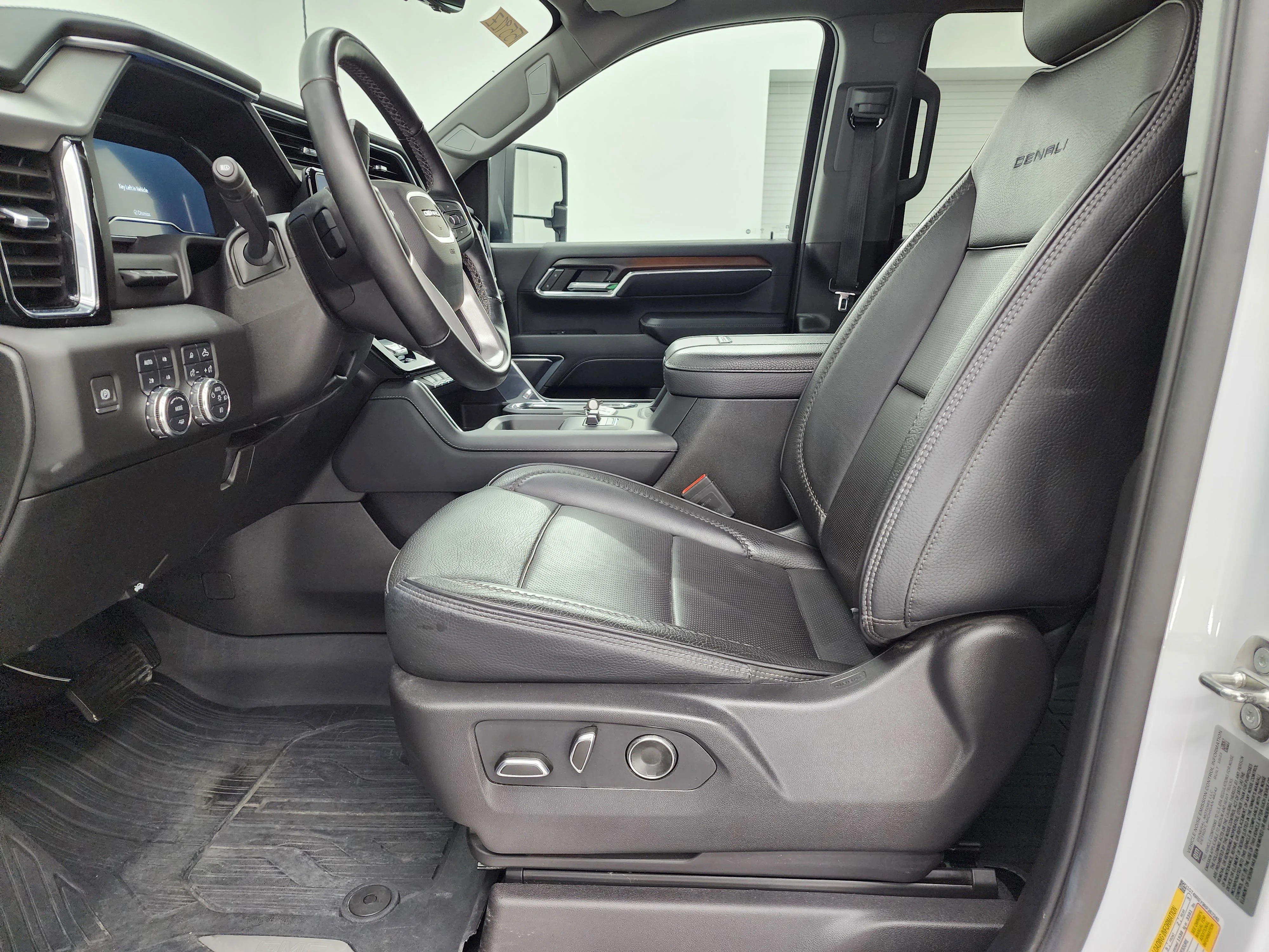 2024 GMC Sierra 2500HD Denali - Photo 8