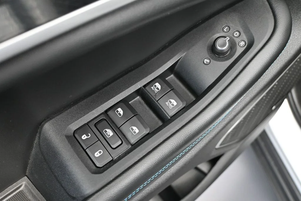 Certified Used 2023 Silver Jeep Trailhawk 4xe image 21
