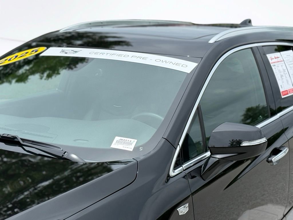 Used 2025 Stellar Black Metallic Cadillac Premium Luxury image 11